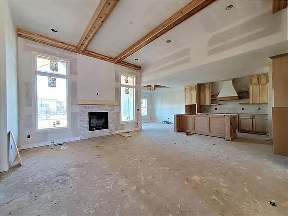 3rd image of 2509 NE Wheatley Dr