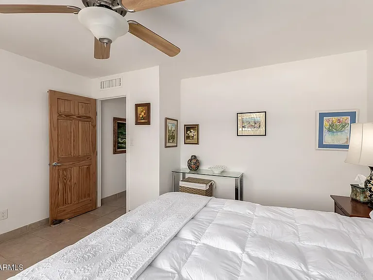 644 E La Jolla Dr — Photo 22