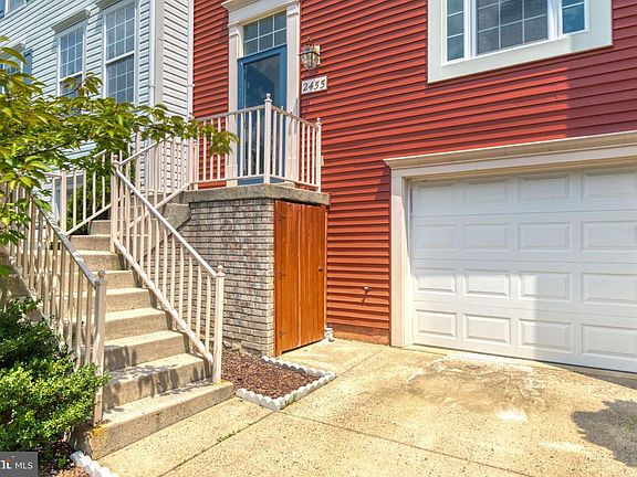 4th image of 2455 Fox Stream Ln