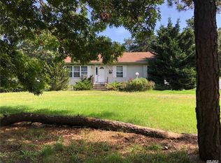 169 Middle Island Rd, Medford, NY 11763