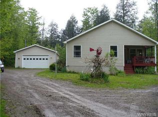 10571 Hanover Rd, Forestville, NY 14062