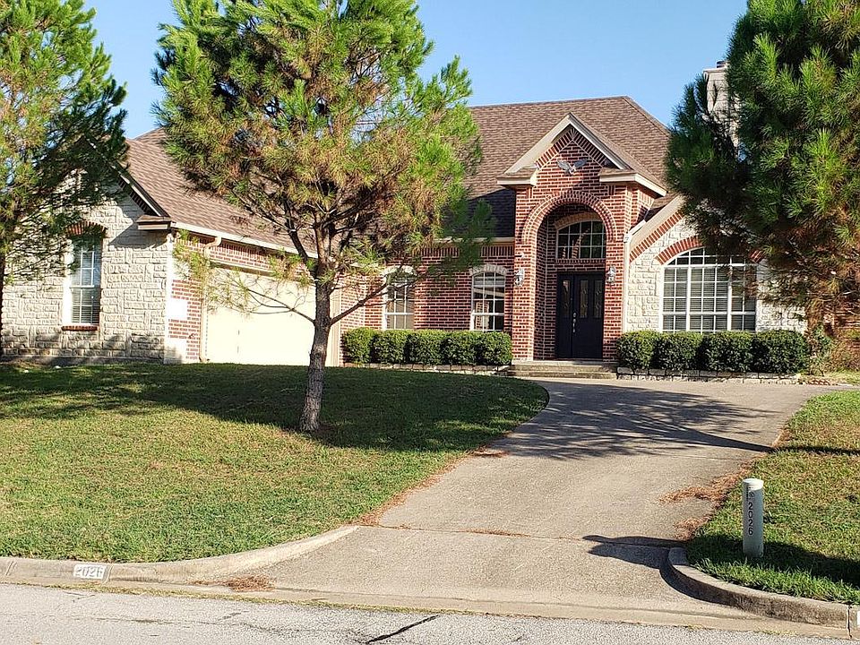 1st image of 2026 Country Brook Dr