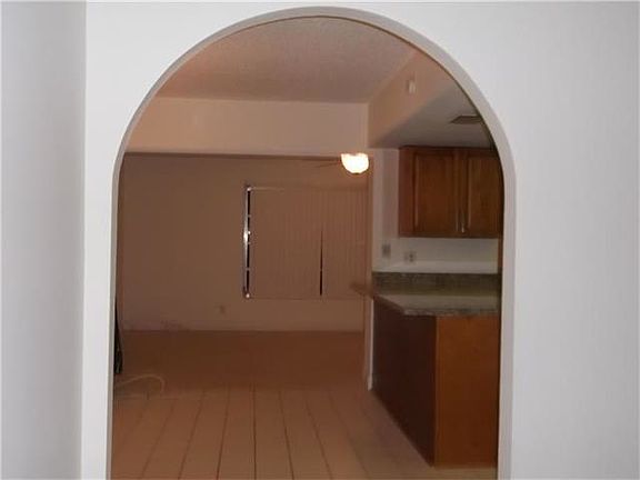 3rd image of 10325 NW 41st St