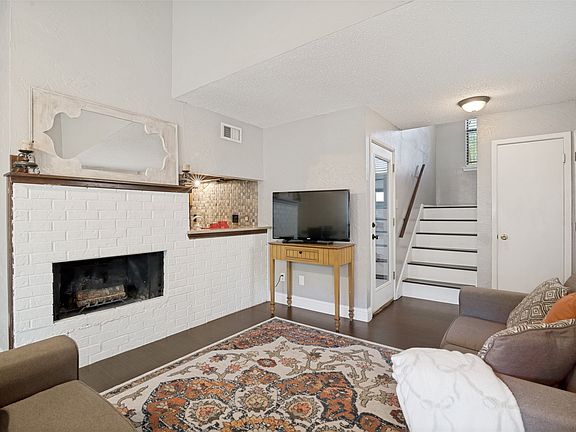 2nd image of 5117 Burlingame Dr