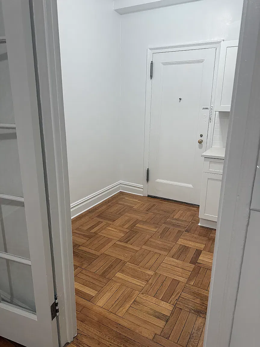 814 West End Avenue — Photo 3