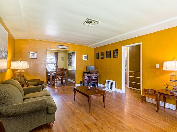 3rd image of 3616 N. Mountain Ave