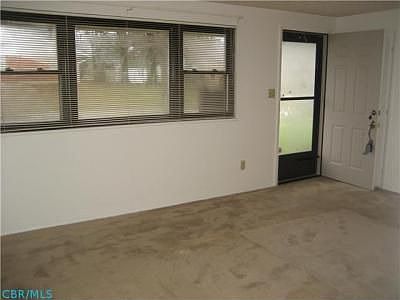 3rd image of 1688 Parkinson Dr