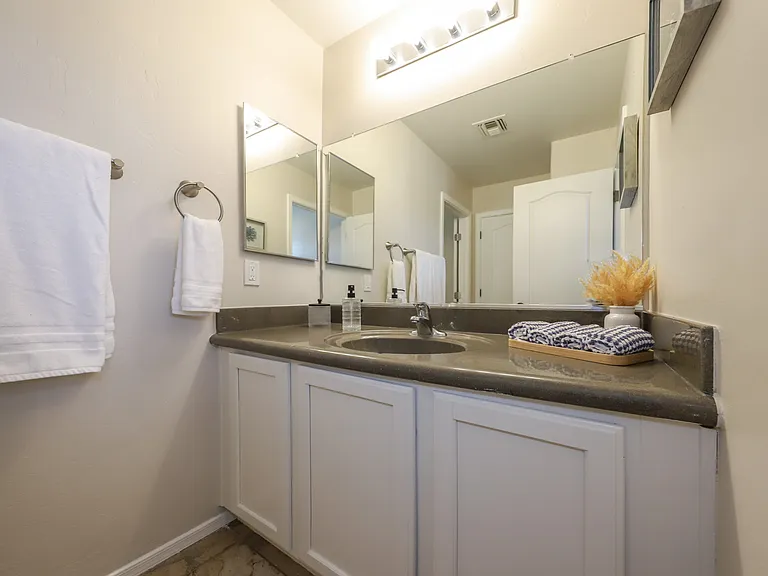 1680 W Homecoming Way — Photo 33