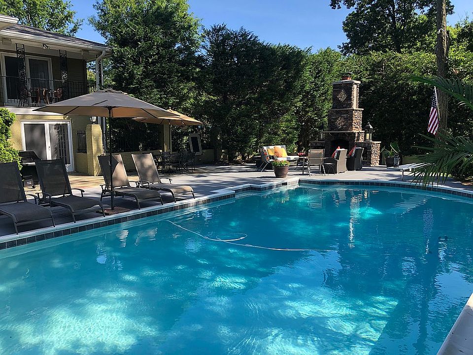 2nd image of 7400 Burtonwood Dr