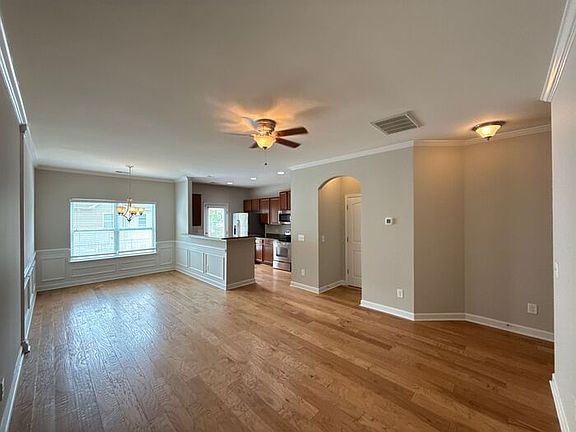 2nd image of 5668 Tipperlinn Way
