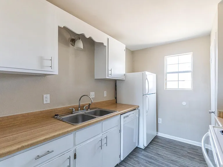 701 S Marsh St — Photo 8