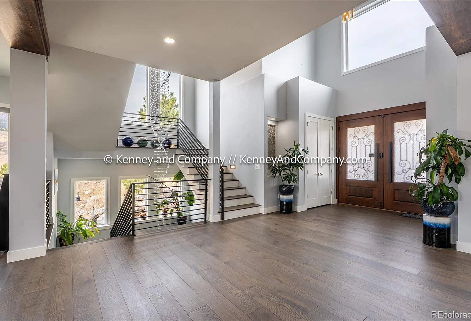 5 bed, 4.5 bath, 7367 sqft, $6,995 — Photo 4