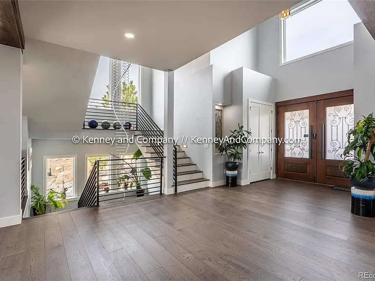 6438 Farthing Dr — Photo 4