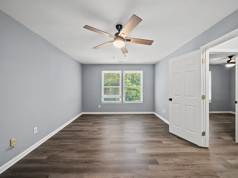 2108 Treverton Pl — Photo 14