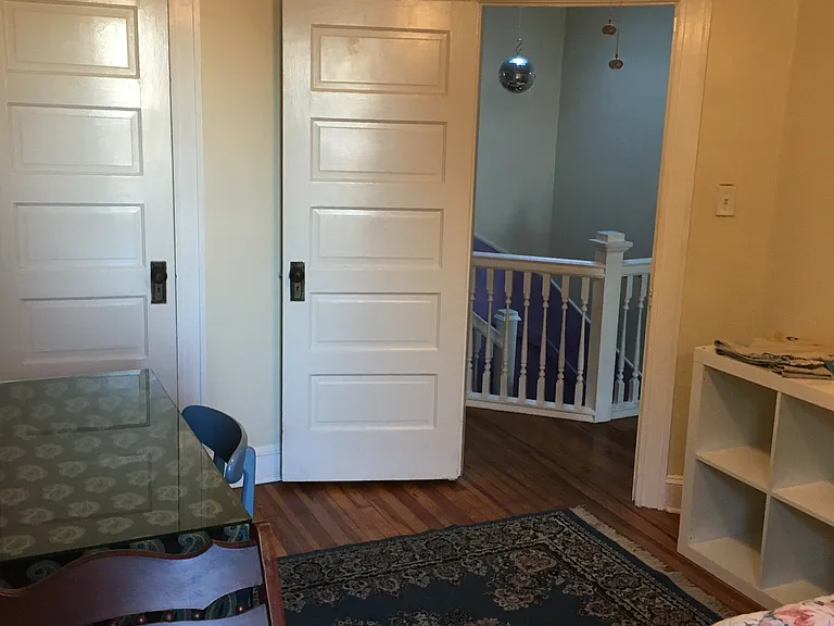 3908 Falls Rd — Photo 4