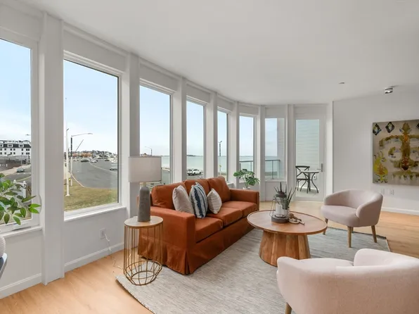 120 Nantasket Ave #204, Hull, MA 02045