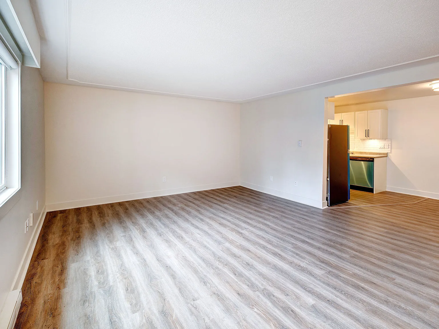 Quadra Village Apartments — Photo 3