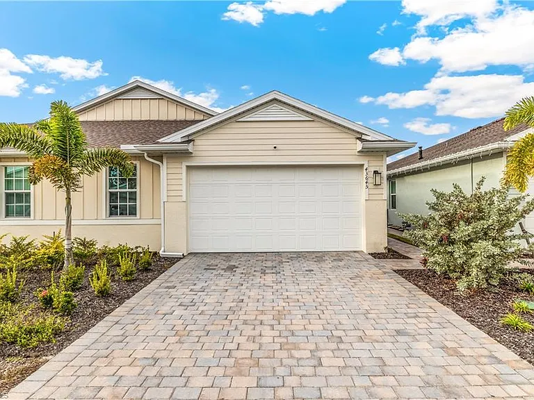 43645 Sparrow Dr — Photo 3