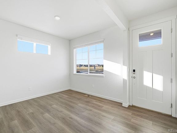 4th image of 4634 Longs Peak St