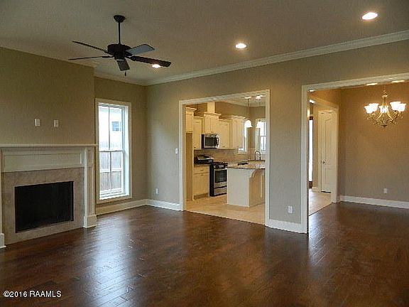 5th image of 110 La Serre Ln