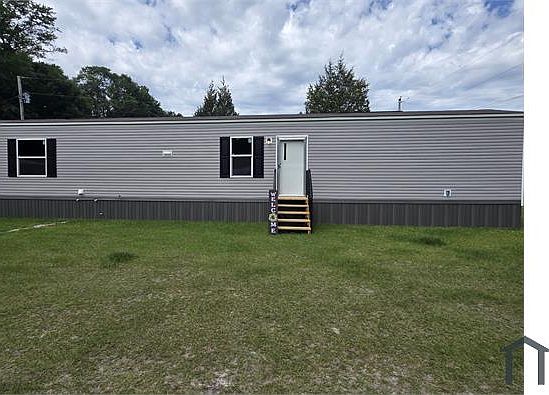 2nd image of 23 Bradley Rd #2