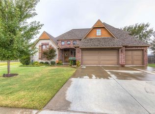 3634 S Fir Ct, Broken Arrow, OK 74011