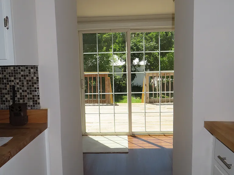 1008 Reading Ave — Photo 16