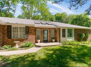 1100 Sycamore Ridge Dr, Lansing, KS 66043