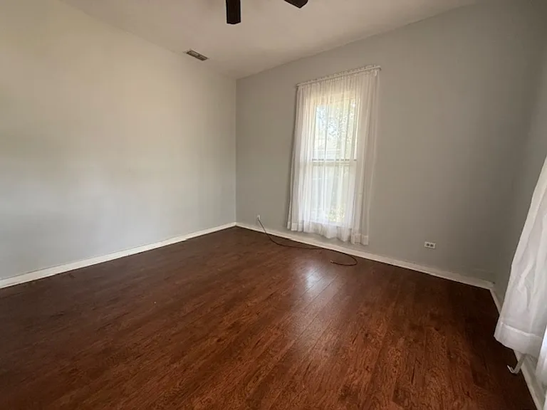 525 Arch St — Photo 4