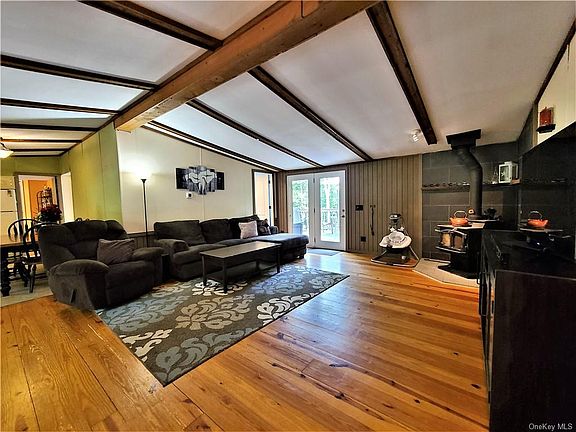 4th image of 149 Dill Rd