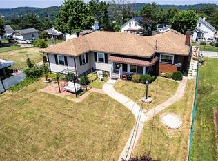 1213 Frank Ave, Jeannette, PA 15644