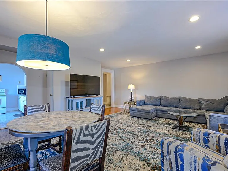 10 Pell St #3B — Photo 5