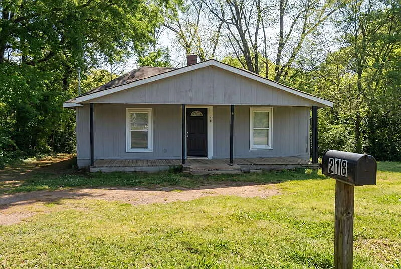 218 Irving Ave
