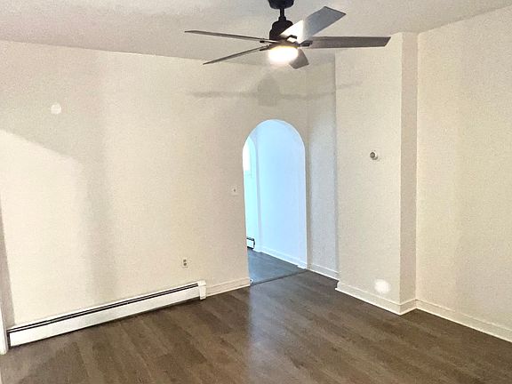 4th image of 483 Shirley St APT 6A