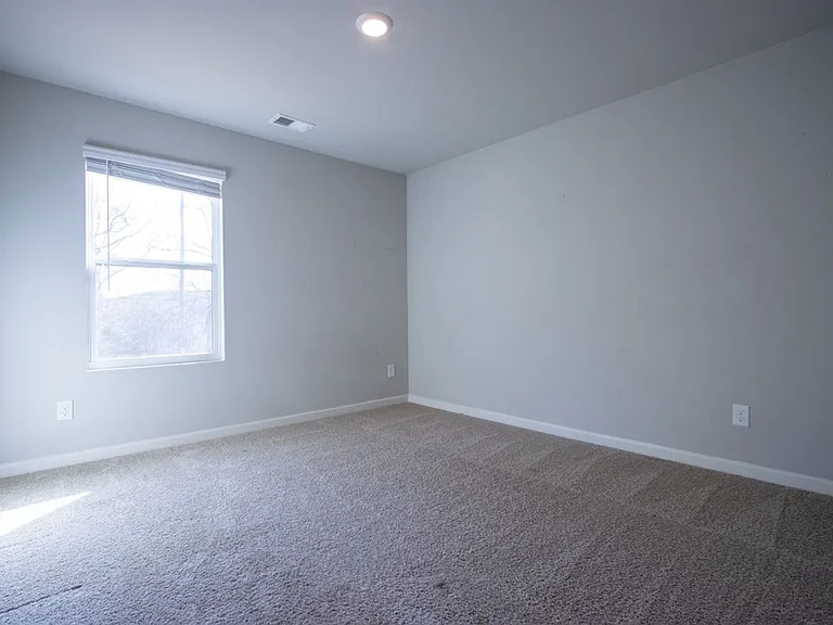325 Park West Blvd — Photo 17