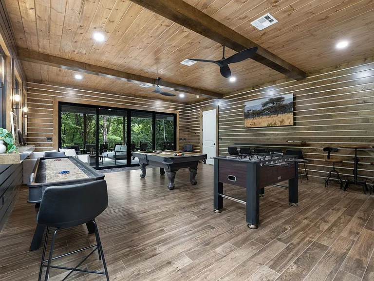 Building's Lounge