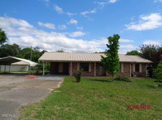 1103 Oil Well Rd, Wiggins, MS 39577