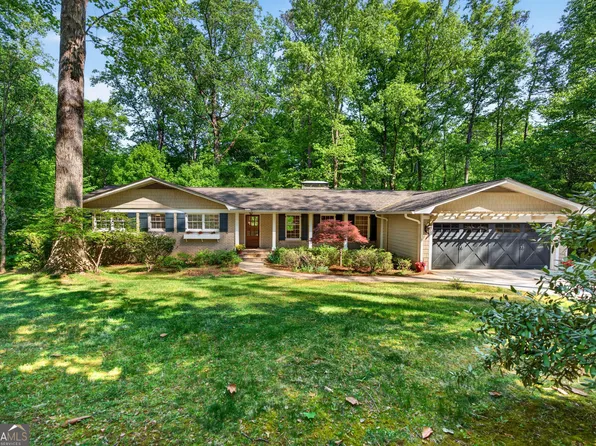 2070 Clay Dr, Sandy Springs, GA 30350