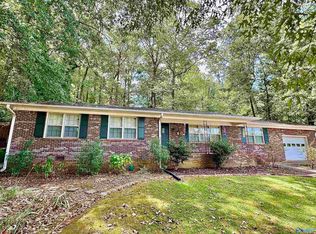 1808 Becky Ln, Scottsboro, AL 35769