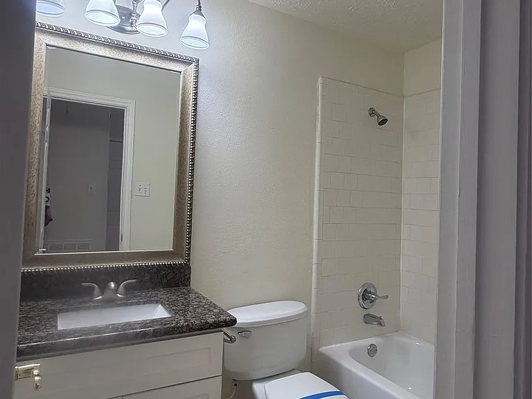 3806 Carya Cir — Photo 23
