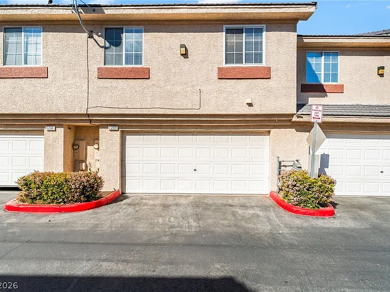 1205 Dusty Creek St — Photo 19
