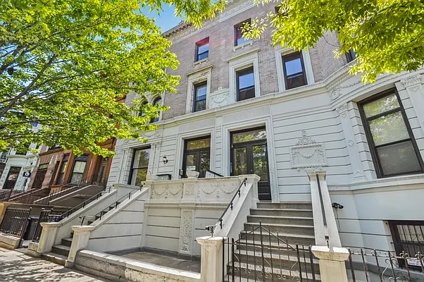 Rented by Corcoran | media 11