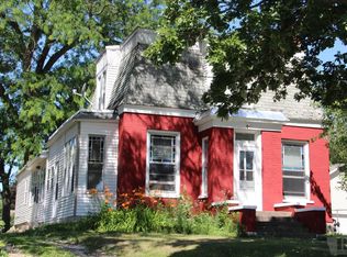 24 3rd St SW, Rockford, IA 50468