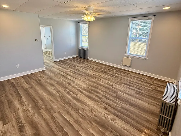 242 Washington Blvd #1/2 — Photo 10