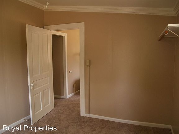 3rd image of 1420 Church St