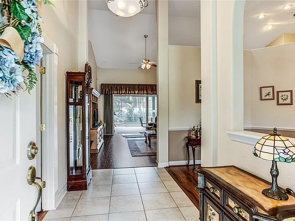 5th image of 19221 Park Place Blvd
