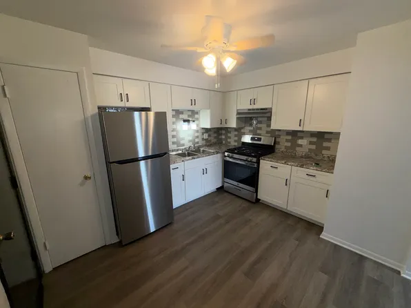 6724 W 107th St, Chicago Ridge, IL 60415