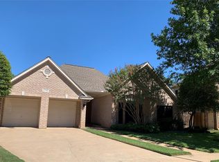 2144 Brownstone Ct, Grapevine, TX 76051