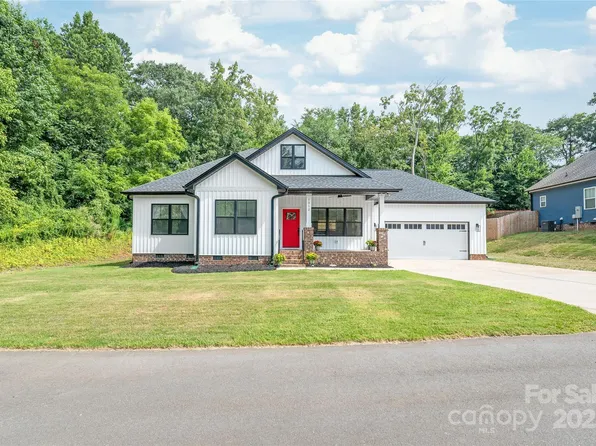 1212 Mason Way, Mount Holly, NC 28120