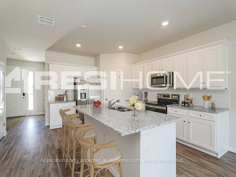 Groveparc Townhomes — Photo 16